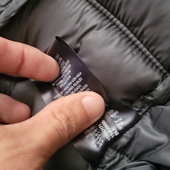 Tommy Hilfiger Bubble Jacket Size Large - Picture 4 of 4